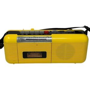 Rare Vintage 80s Street Beat Yellow AM FM Cassette Radio Boombox CT-72